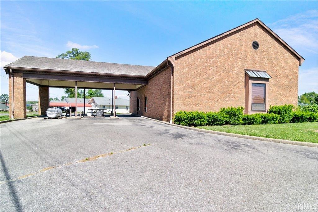 Photo of 410 W Morton Street, Oakland City, IN 47660 (MLS # 202617601)
