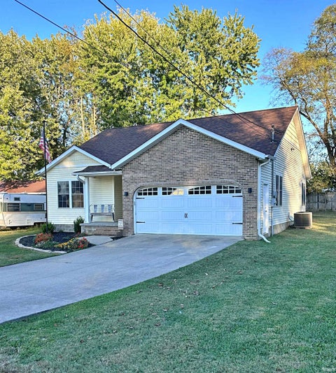 Tiny photo for 700 SW 3rd Street, Washington, IN 47501 (MLS # 202643776)