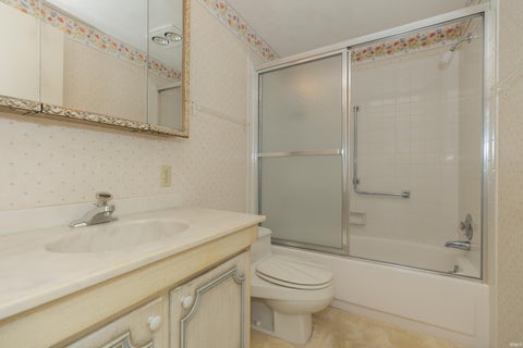 Tiny photo for 600 S Cullen #901 Avenue, Evansville, IN 47715 (MLS # 202644936)