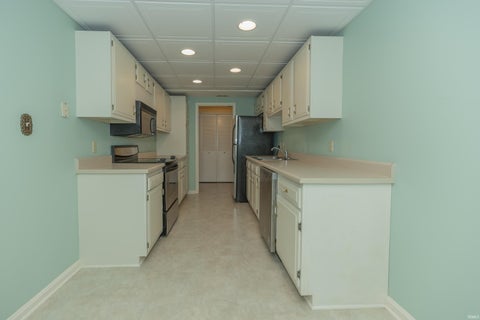 Tiny photo for 600 S Cullen #901 Avenue, Evansville, IN 47715 (MLS # 202644936)