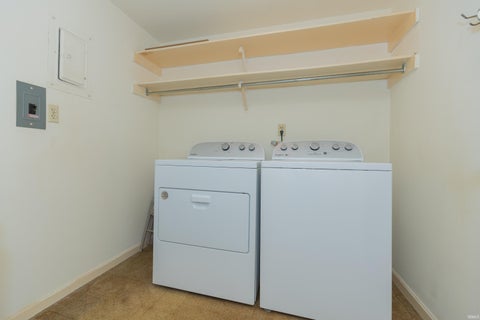 Tiny photo for 600 S Cullen #901 Avenue, Evansville, IN 47715 (MLS # 202644936)