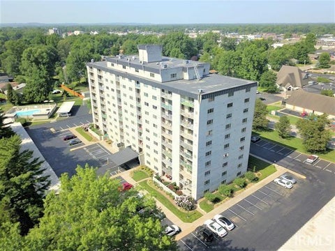 Tiny photo for 600 S Cullen #901 Avenue, Evansville, IN 47715 (MLS # 202644936)