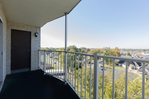 Tiny photo for 600 S Cullen #901 Avenue, Evansville, IN 47715 (MLS # 202644936)