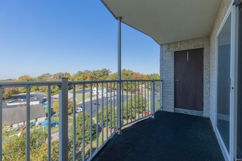 Tiny photo for 600 S Cullen #901 Avenue, Evansville, IN 47715 (MLS # 202644936)