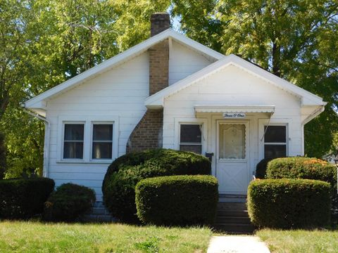Photo of 301 N Light Street, Muncie, IN 47303 (MLS # 202540884)