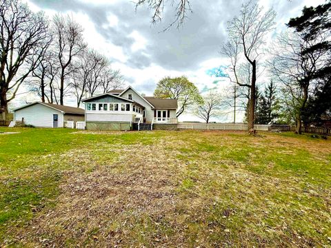 Tiny photo for 1584 S State Road 119, Winamac, IN 46996 (MLS # 202513094)
