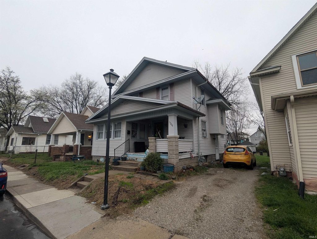 Photo of 1306 Sinclair Street, Fort Wayne, IN 46808 (MLS # 202611187)