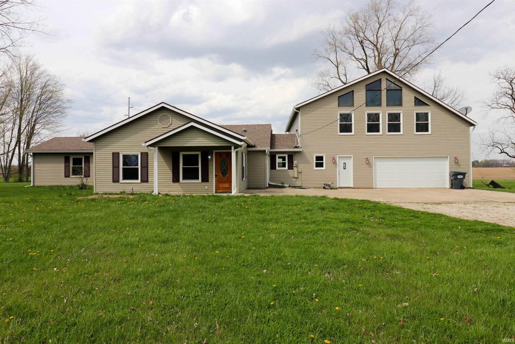 Photo of 2510 E Ashcraft Street, Eaton, IN 47338 (MLS # 202613092)