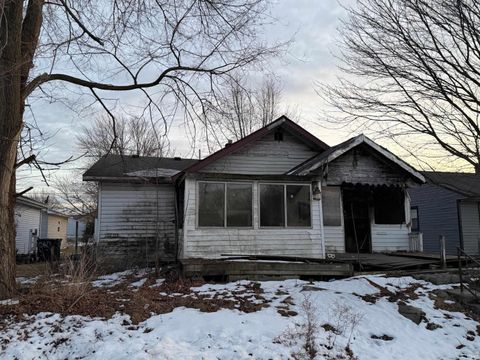 Photo of 921 E Elm Street, Kokomo, IN 46902 (MLS # 202604550)