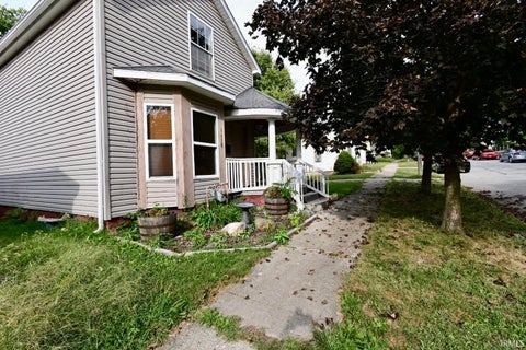 Photo of 1418 Grove Street, Lafayette, IN 47905 (MLS # 202637739)