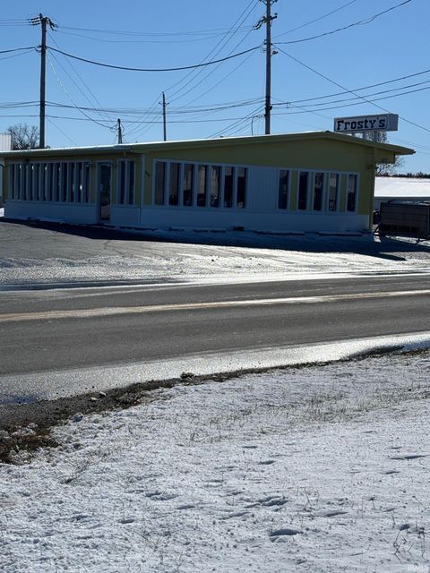 Tiny photo for 659 W Huntington Street, Montpelier, IN 47359 (MLS # 202545478)