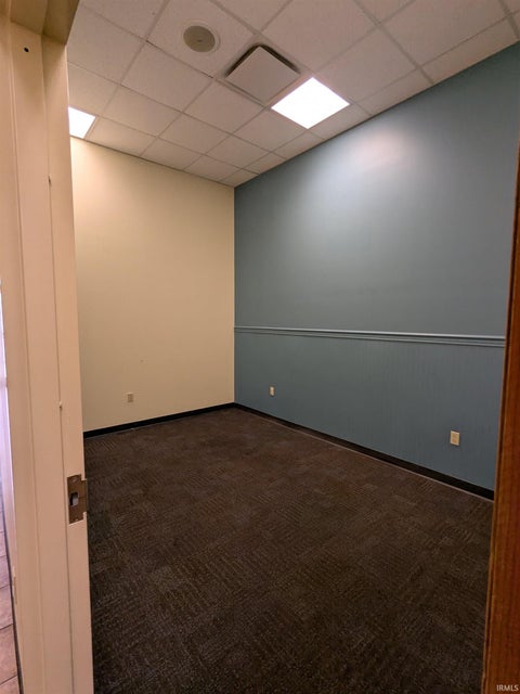 Tiny photo for 194 E Southway Boulevard, Kokomo, IN 46902 (MLS # 202626327)
