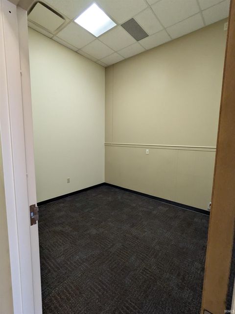 Tiny photo for 194 E Southway Boulevard, Kokomo, IN 46902 (MLS # 202626327)