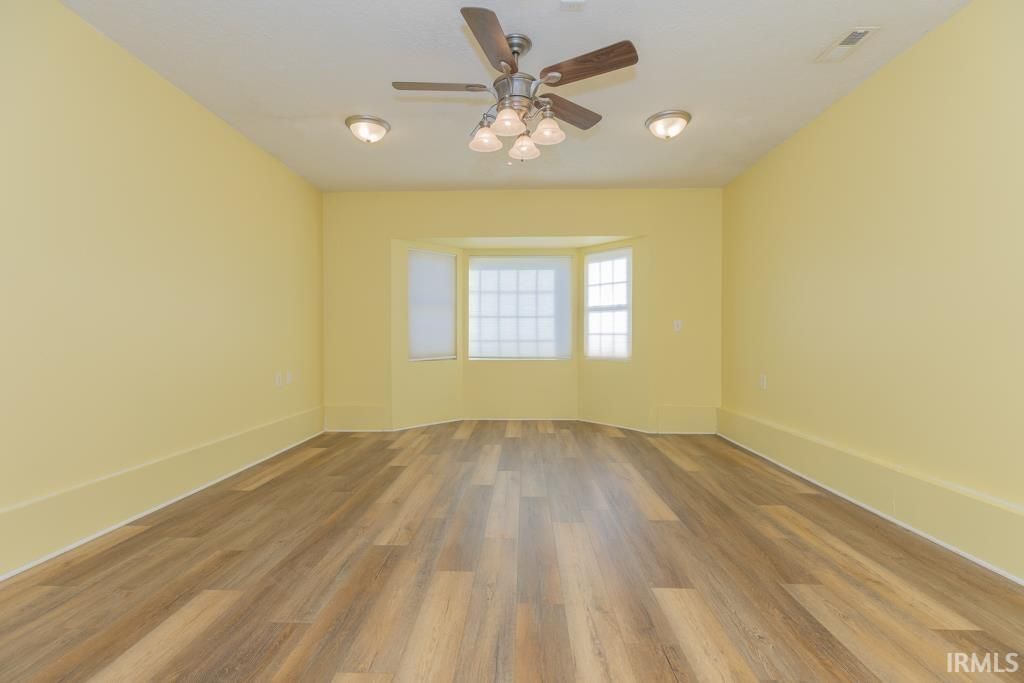 Photo of 1719 Seasons Ridge Boulevard, Evansville, IN 47715 (MLS # 202545516)