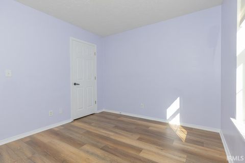 Tiny photo for 1719 Seasons Ridge Boulevard, Evansville, IN 47715 (MLS # 202545516)