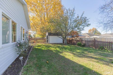 Tiny photo for 1719 Seasons Ridge Boulevard, Evansville, IN 47715 (MLS # 202545516)