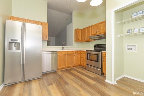 Tiny photo for 1719 Seasons Ridge Boulevard, Evansville, IN 47715 (MLS # 202545516)