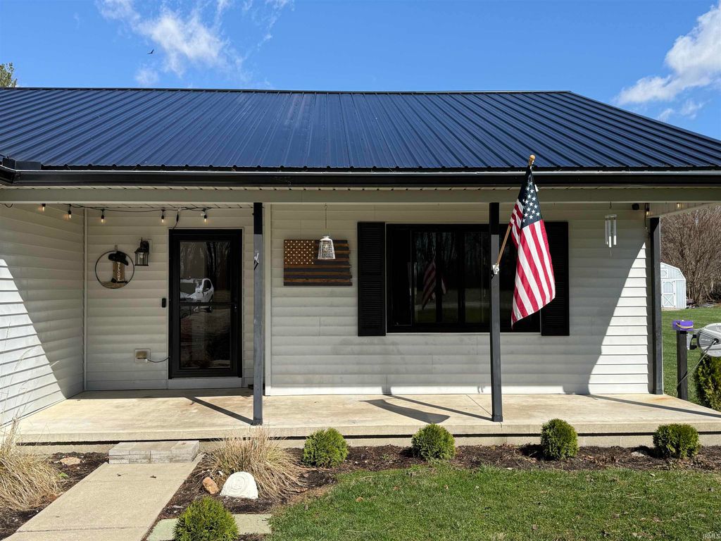 Photo of 5056 W 150 S, Winchester, IN 47394 (MLS # 202608314)