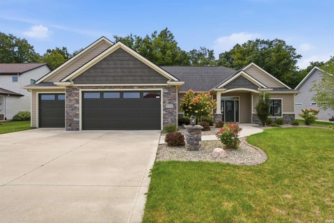 Photo of 2906 Leon Cove, Fort Wayne, IN 46845 (MLS # 202635331)