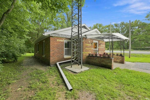 Tiny photo for 6722 E Wabash Road, Peru, IN 46970 (MLS # 202634613)