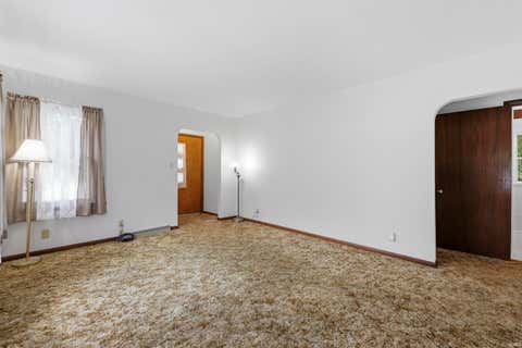 Tiny photo for 6722 E Wabash Road, Peru, IN 46970 (MLS # 202634613)