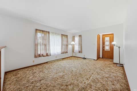 Tiny photo for 6722 E Wabash Road, Peru, IN 46970 (MLS # 202634613)