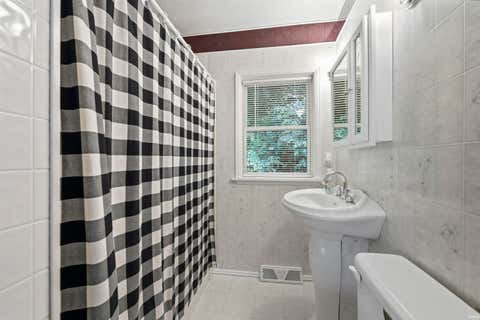 Tiny photo for 6722 E Wabash Road, Peru, IN 46970 (MLS # 202634613)