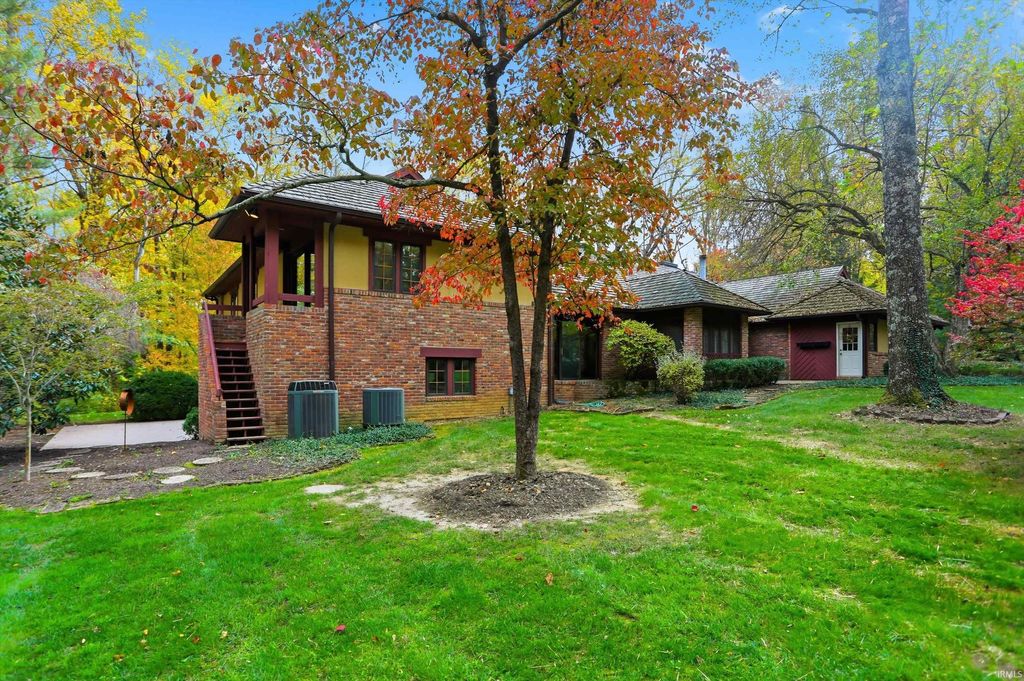 Photo of 3801 N Bittersweet Drive, Bloomington, IN 47408 (MLS # 202543955)