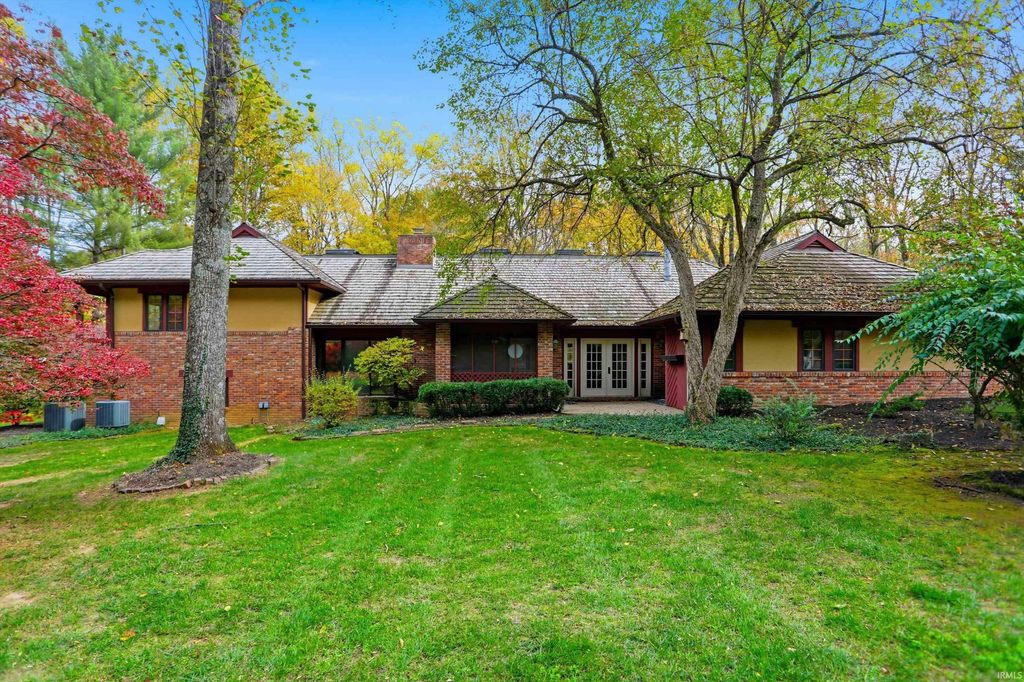 Photo of 3801 N Bittersweet Drive, Bloomington, IN 47408 (MLS # 202543955)