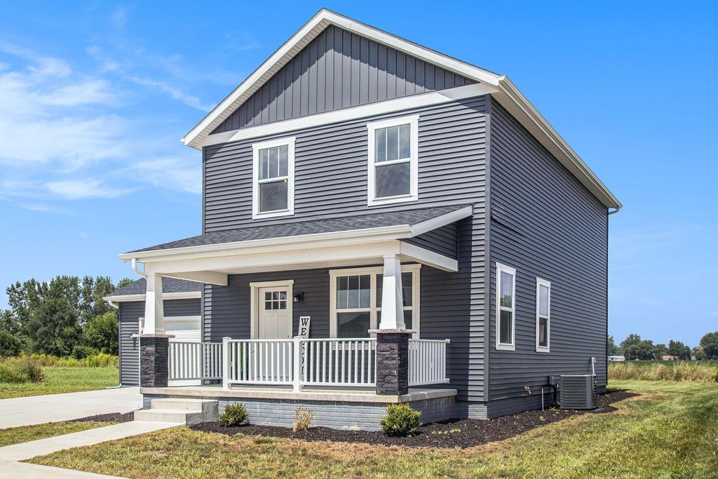 Photo of 652 Bungalow Drive, Nappanee, IN 46550 (MLS # 202545732)