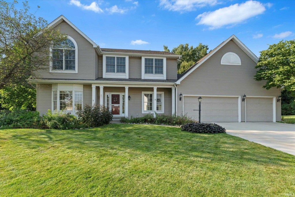 Photo of 601 Finch Drive, South Bend, IN 46614 (MLS # 202636653)