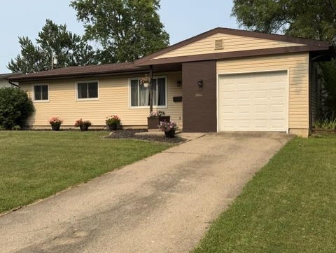 Tiny photo for 2816 Belfast Drive, Fort Wayne, IN 46805 (MLS # 202628236)