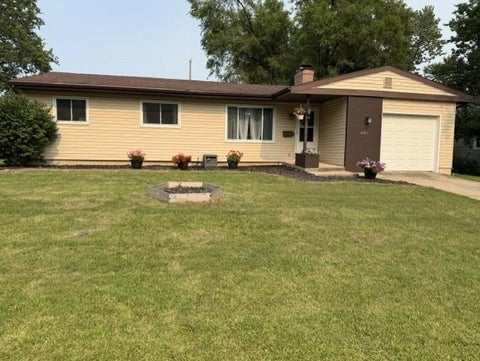 Photo of 2816 Belfast Drive, Fort Wayne, IN 46805 (MLS # 202628236)