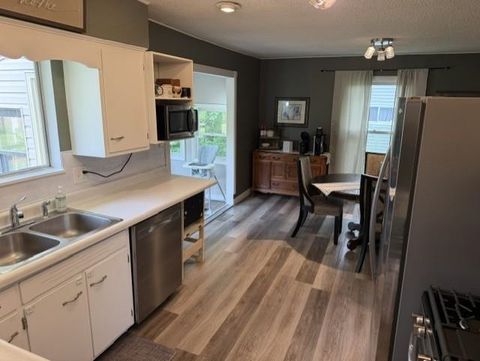 Tiny photo for 2816 Belfast Drive, Fort Wayne, IN 46805 (MLS # 202628236)