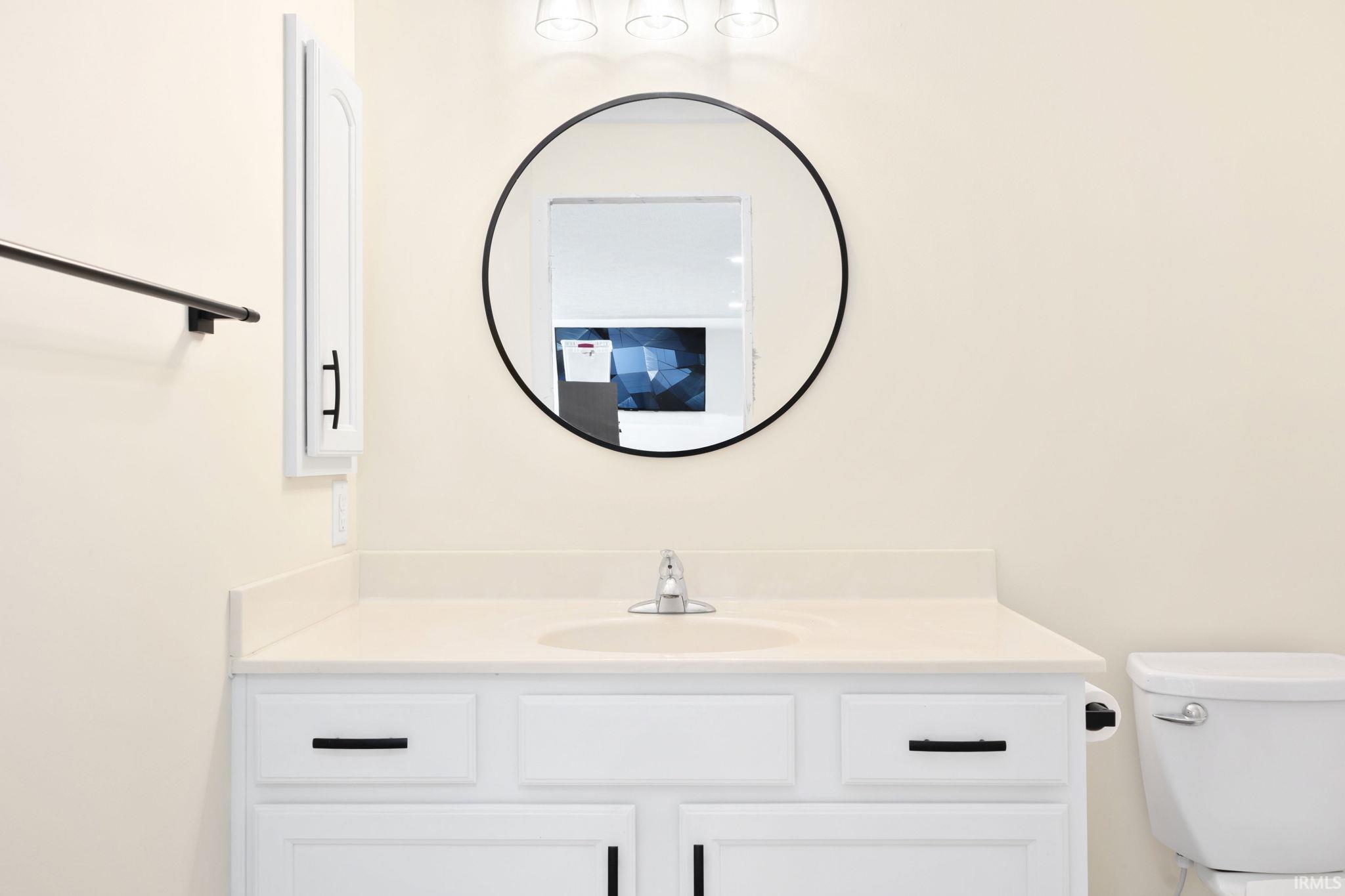 Elkhart, Indiana 46528, United States, 3 Bedrooms Bedrooms, ,3 BathroomsBathrooms,Residential,Active,213667