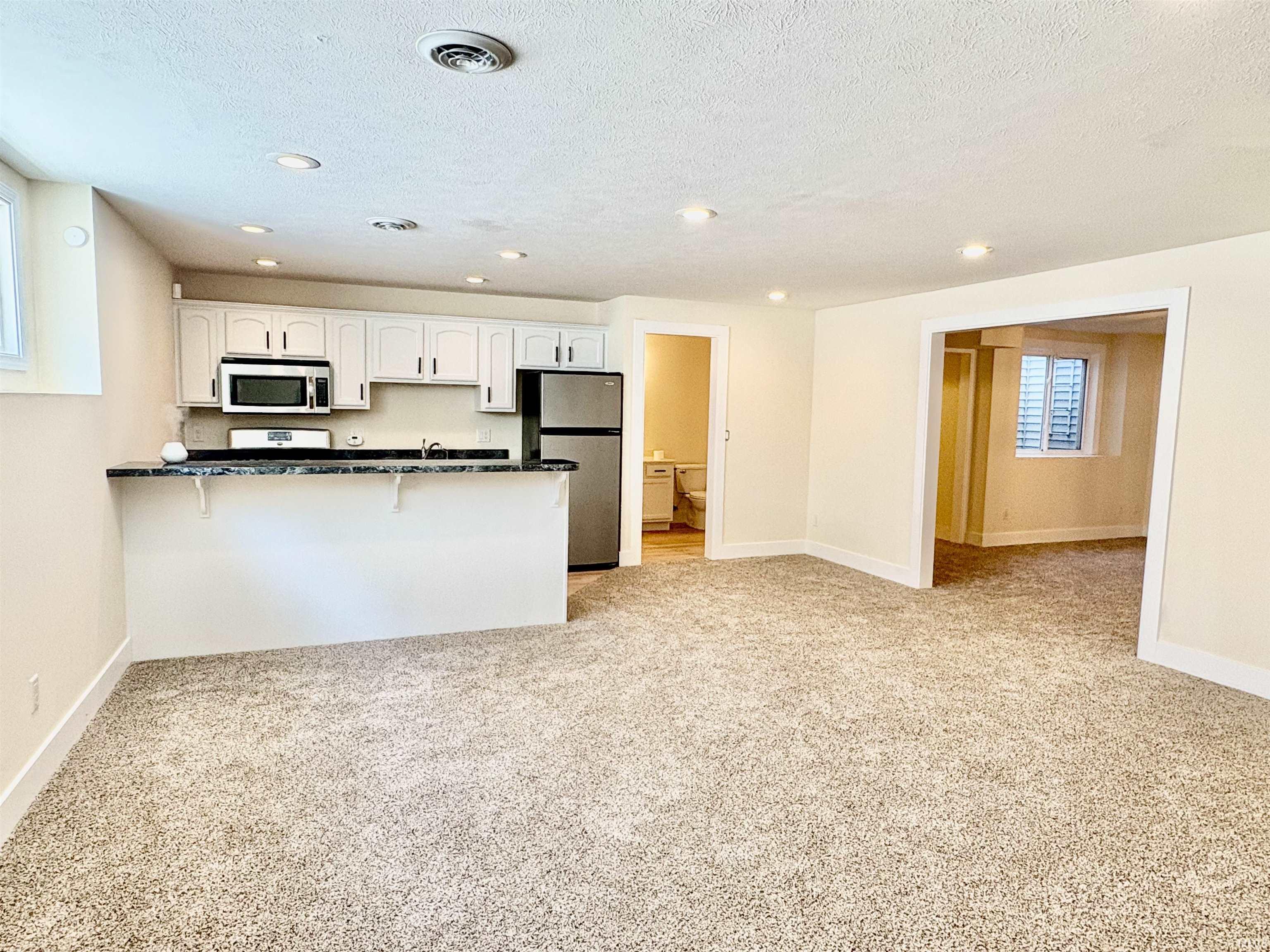 Elkhart, Indiana 46528, United States, 3 Bedrooms Bedrooms, ,3 BathroomsBathrooms,Residential,Active,213667