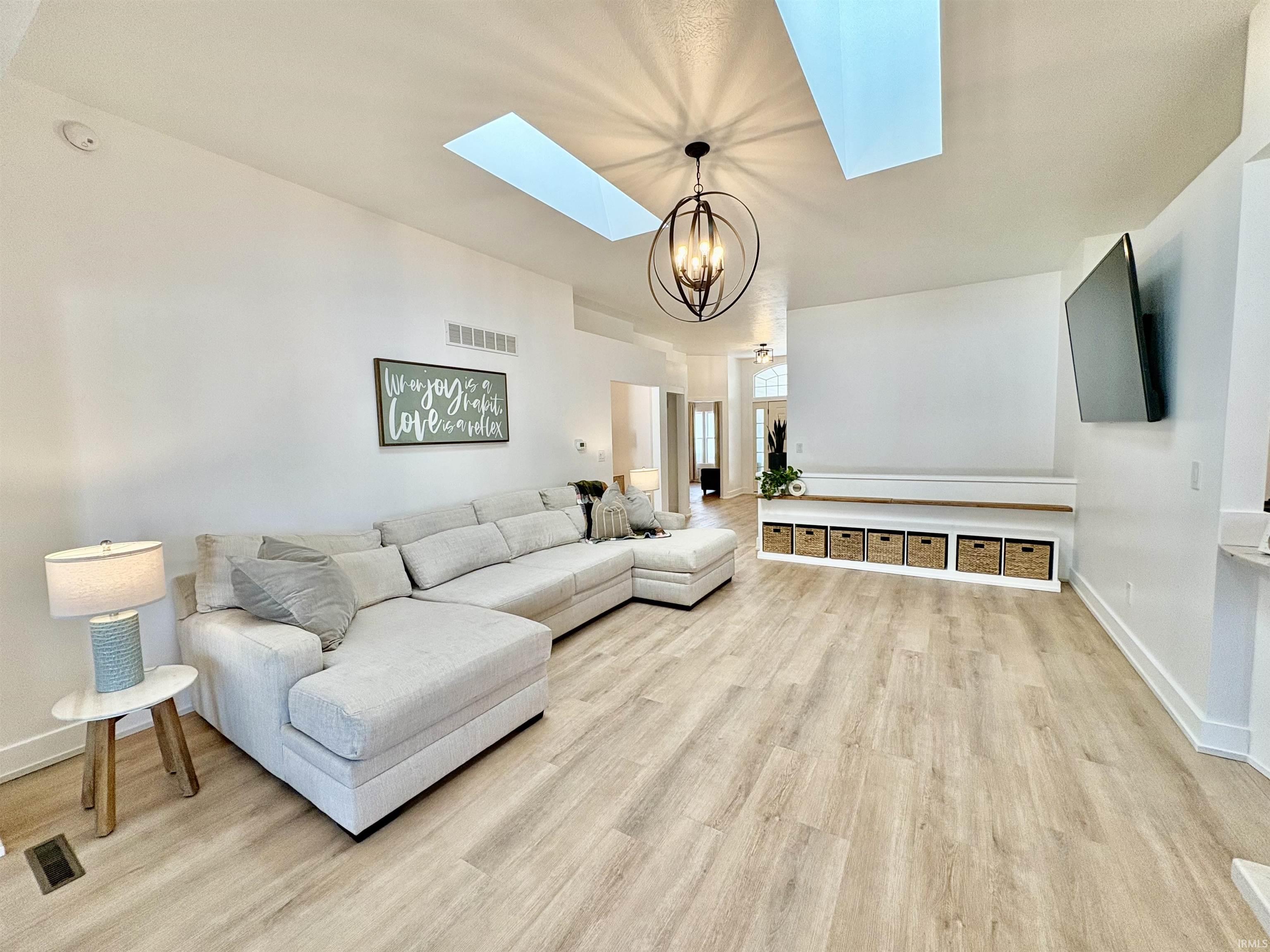 Elkhart, Indiana 46528, United States, 3 Bedrooms Bedrooms, ,3 BathroomsBathrooms,Residential,Active,213667