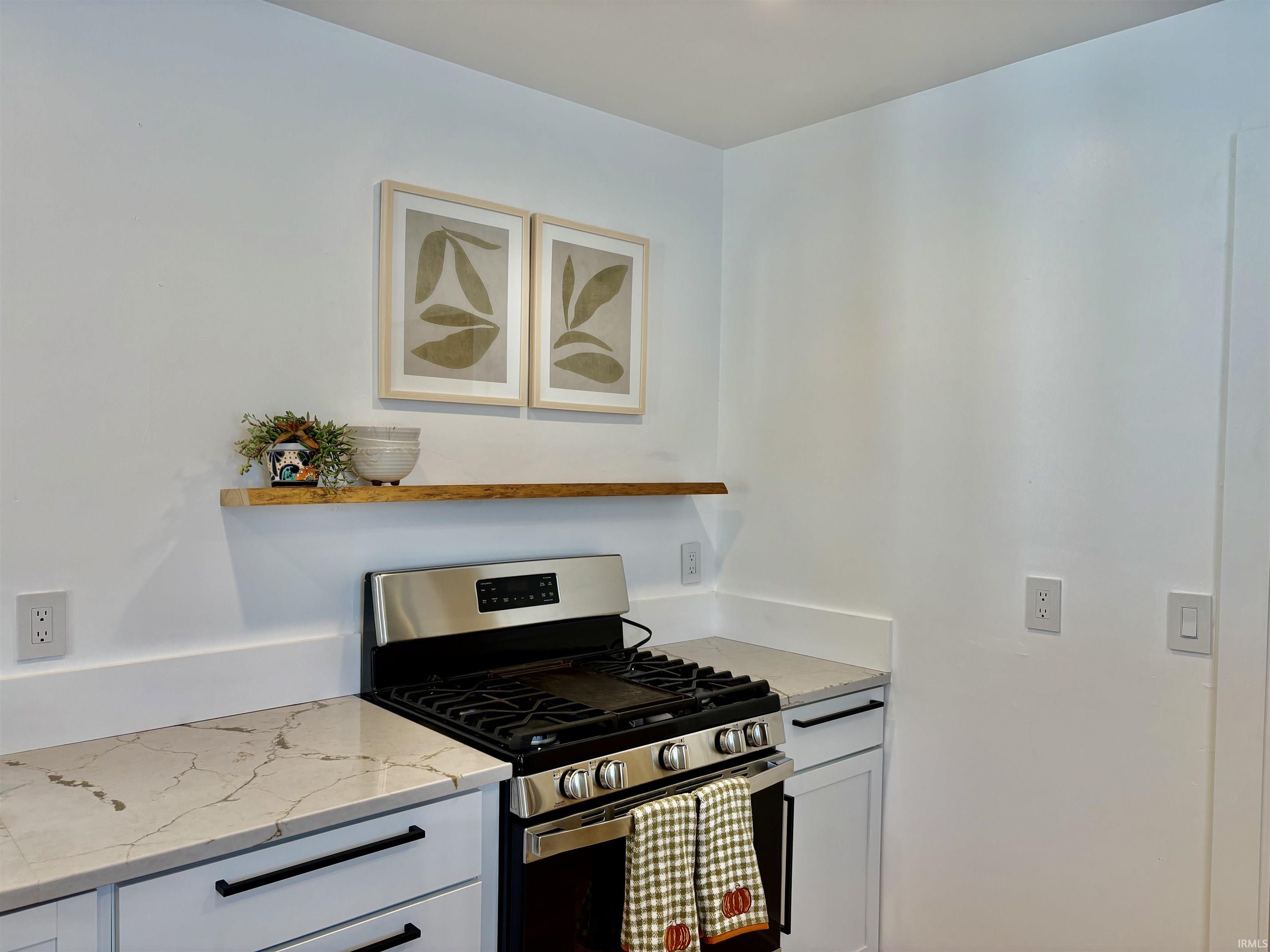 Elkhart, Indiana 46528, United States, 3 Bedrooms Bedrooms, ,3 BathroomsBathrooms,Residential,Active,213667