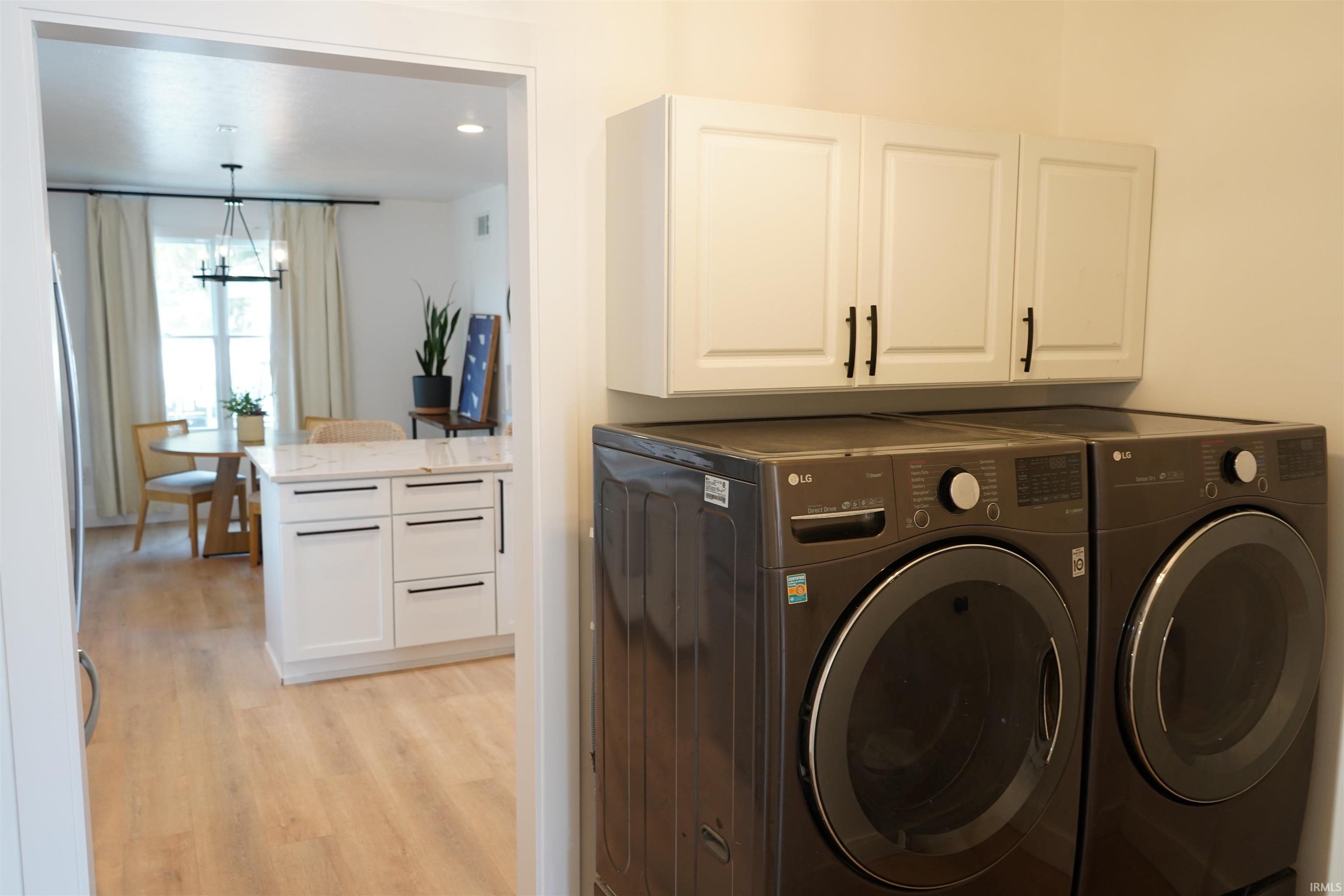 Elkhart, Indiana 46528, United States, 3 Bedrooms Bedrooms, ,3 BathroomsBathrooms,Residential,Active,213667