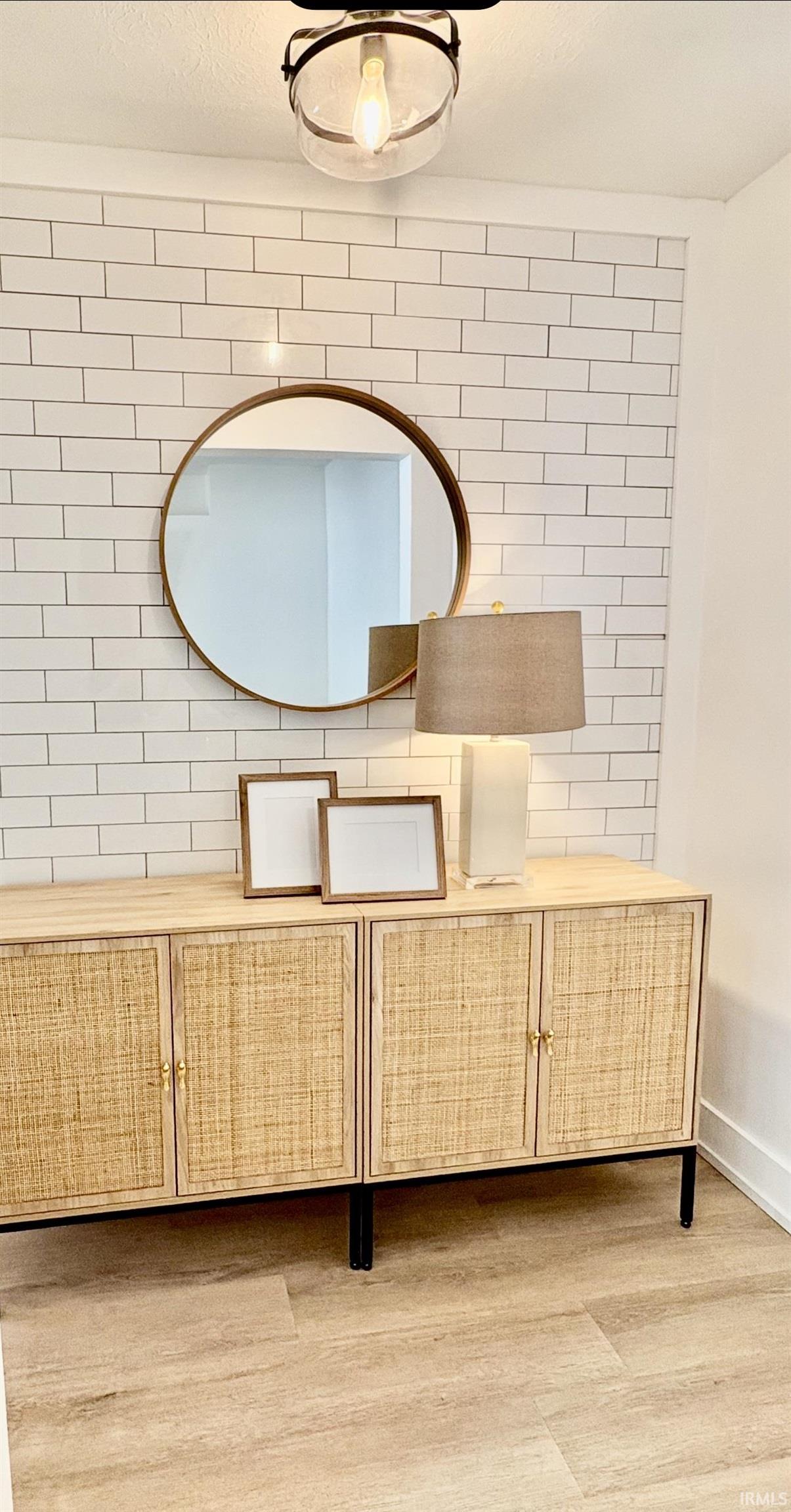 Elkhart, Indiana 46528, United States, 3 Bedrooms Bedrooms, ,3 BathroomsBathrooms,Residential,Active,213667