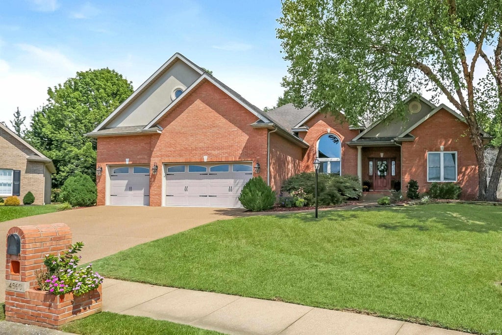 Photo of 4560 Clint Circle, Newburgh, IN 47630 (MLS # 202637213)