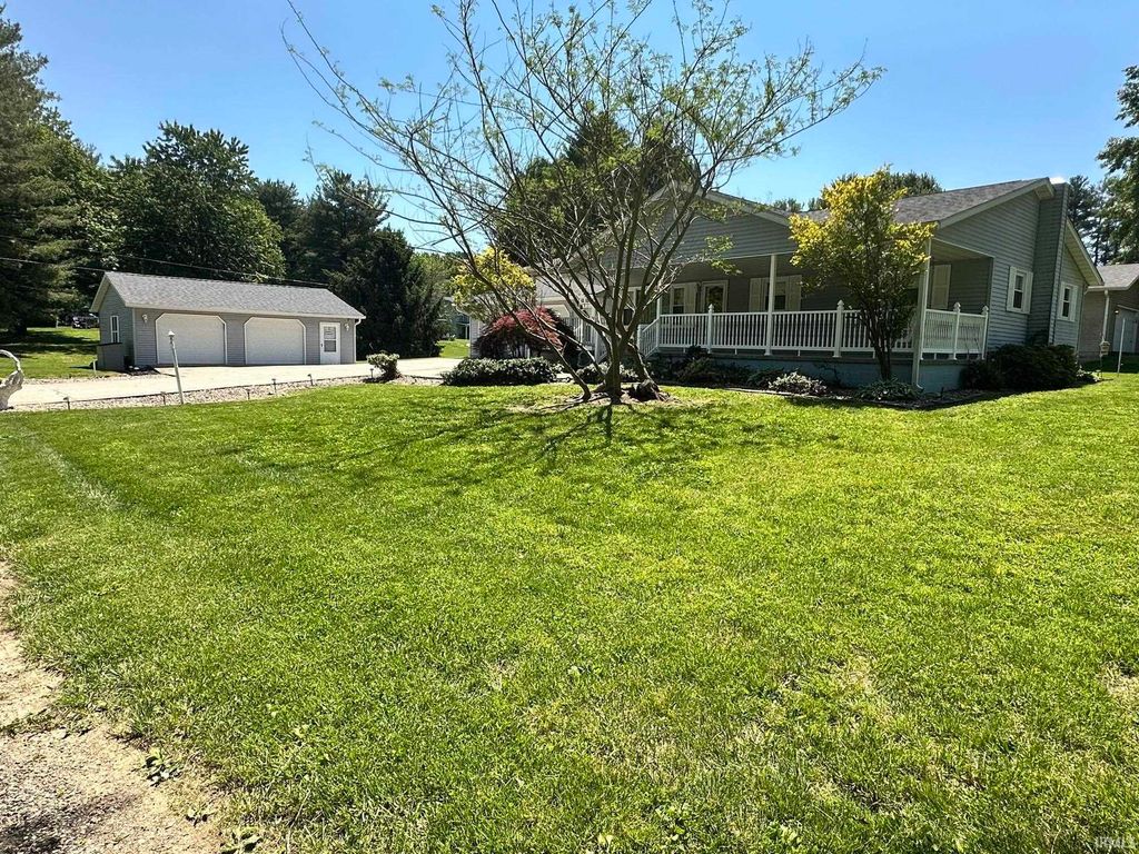 Photo of 4304 Newport Road, Spencer, IN 47460 (MLS # 202617827)