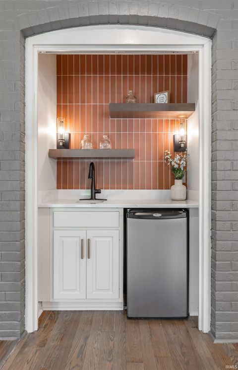 Tiny photo for 7416 E Sycamore Street, Evansville, IN 47715 (MLS # 202606030)