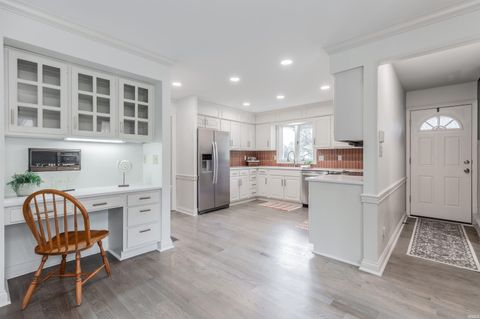 Tiny photo for 7416 E Sycamore Street, Evansville, IN 47715 (MLS # 202606030)