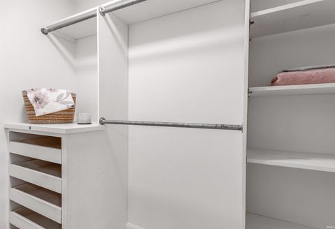 Tiny photo for 7416 E Sycamore Street, Evansville, IN 47715 (MLS # 202606030)