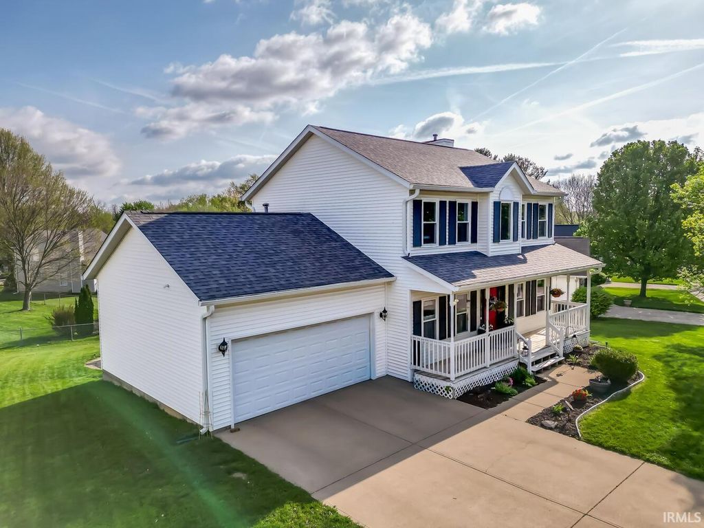 Photo of 1112 W Rosewood Drive, Bloomington, IN 47404 (MLS # 202613053)