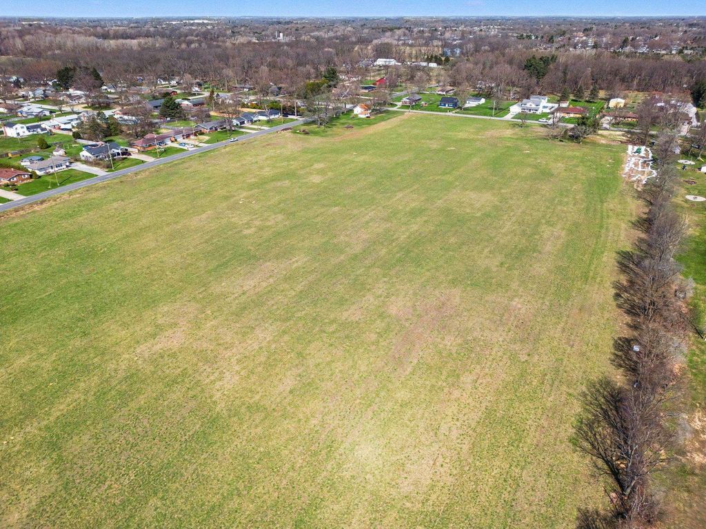 Photo of 58116 Beech Road #1, Osceola, IN 46561 (MLS # 202610390)