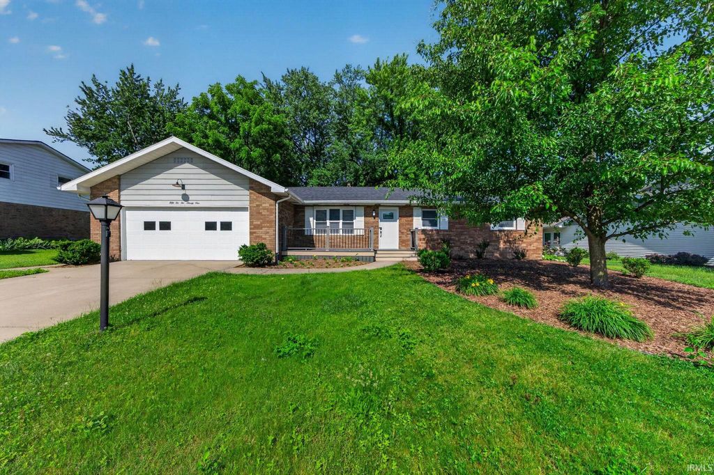 Photo of 52291 Shenandoah Drive, South Bend, IN 46635 (MLS # 202622747)