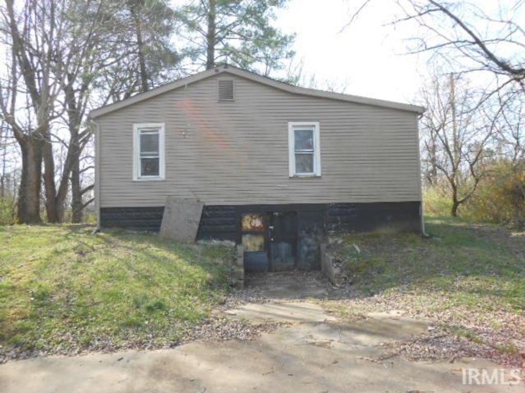 Photo of 3040 E Morgan Avenue, Evansville, IN 47711 (MLS # 202611362)