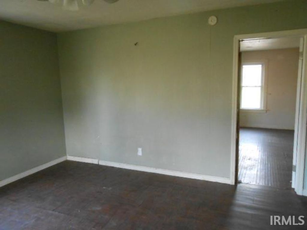 Photo of 3040 E Morgan Avenue, Evansville, IN 47711 (MLS # 202611362)